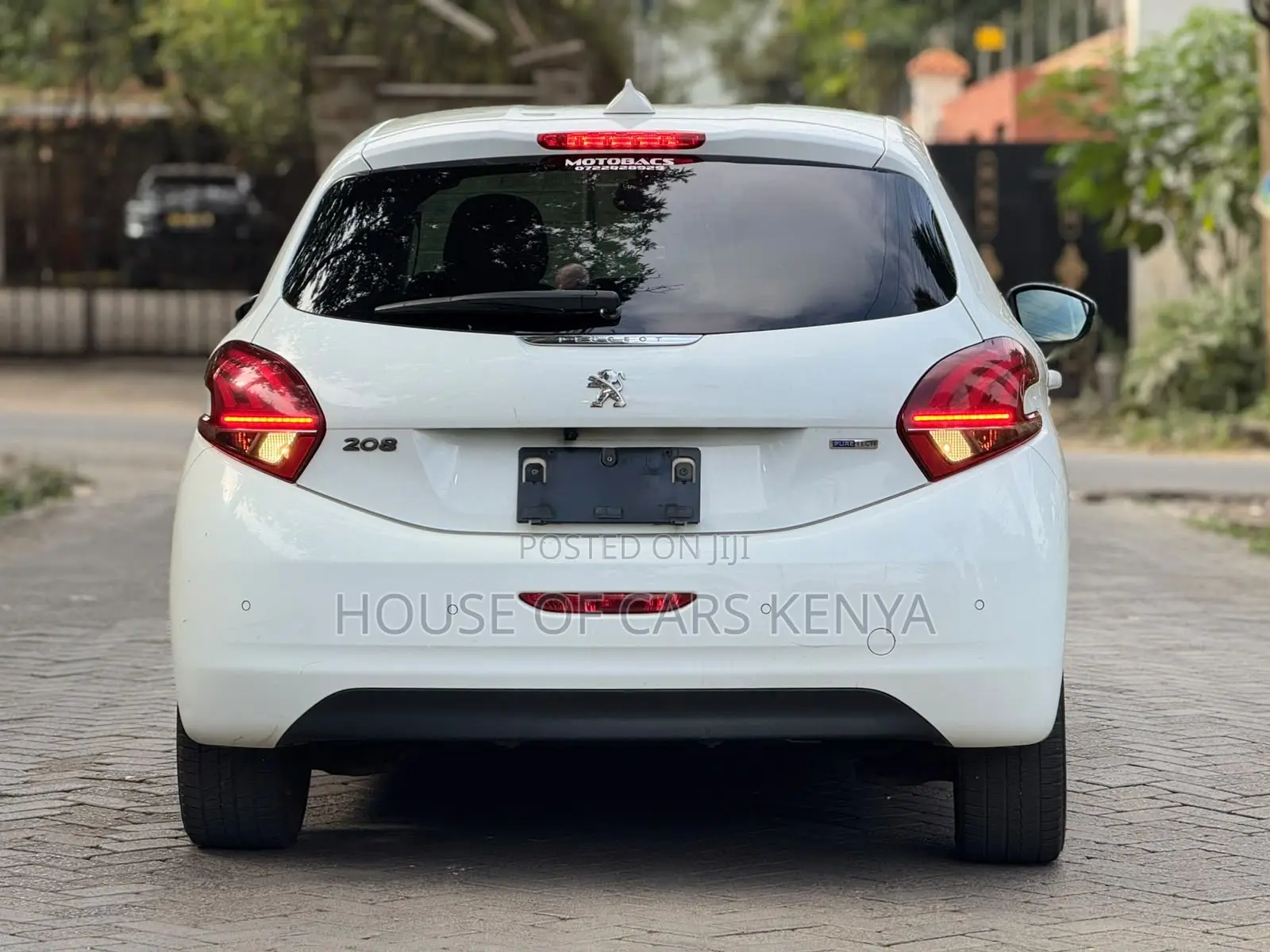 Peugeot 208 2017 White