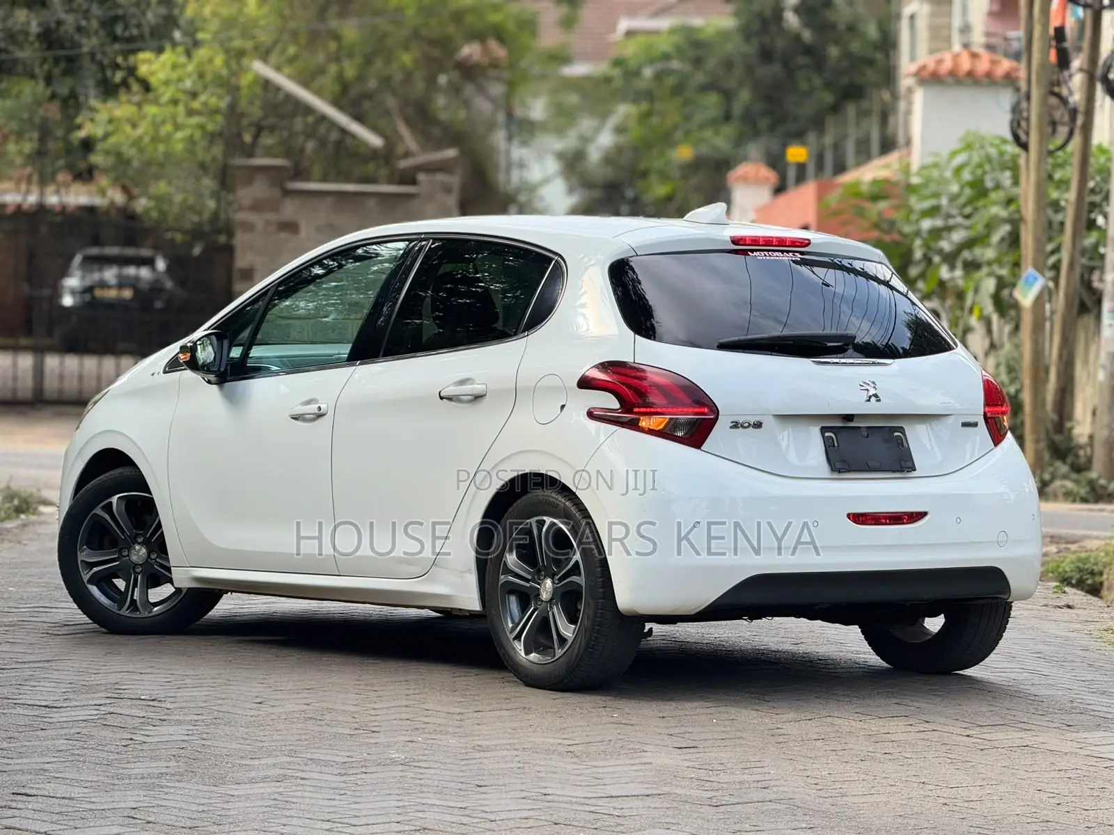 Peugeot 208 2017 White