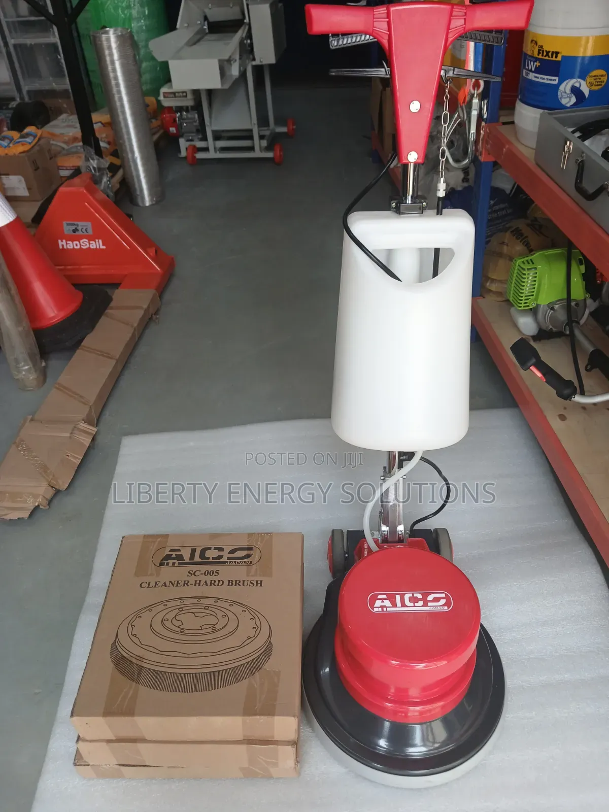 Advanced Aico Floor Scrubber/Cleaner