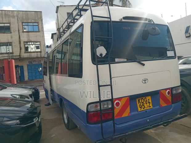 Toyota Coaster 2015 White - thumbnail 8