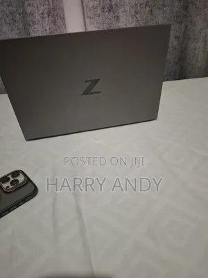 Laptop HP ZBook Studio G8 32GB Intel Core i7 SSD 512GB