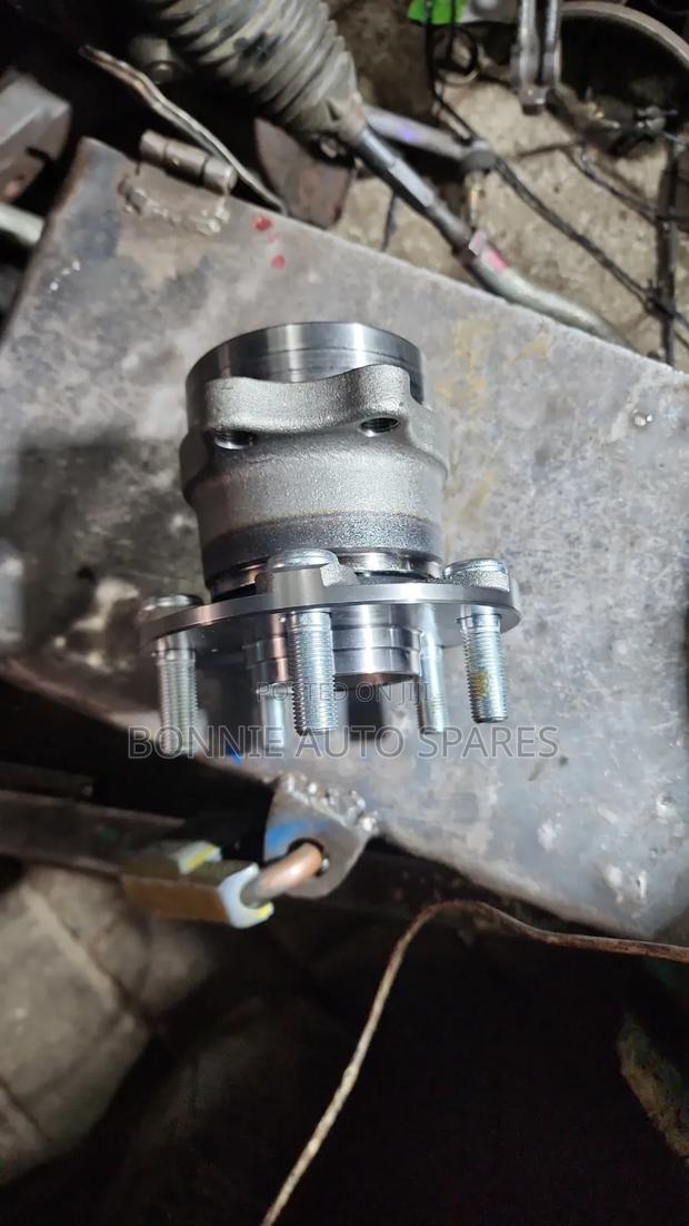 Subaru SJG SJ5 Rear Whell Hub - thumbnail 2