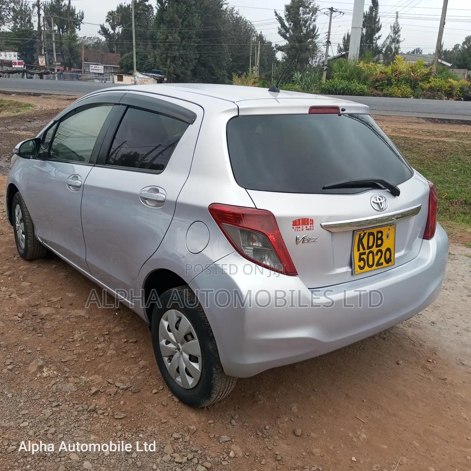 Toyota Vitz 2013 White