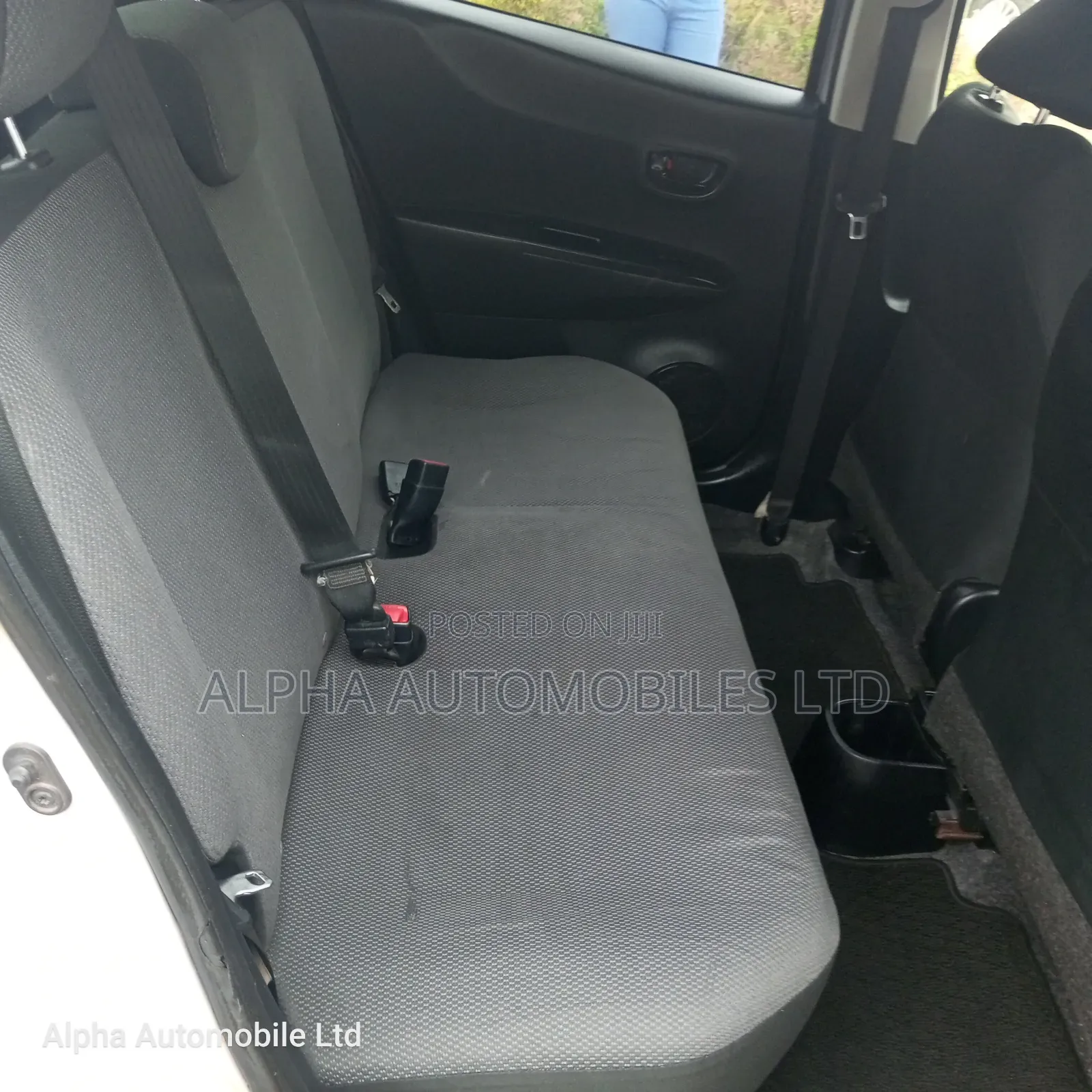 Toyota Vitz 2013 White