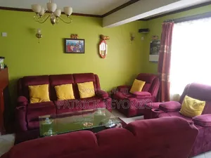 4bdrm Maisonette in Lavion Court, Gateway Mall Area for sale