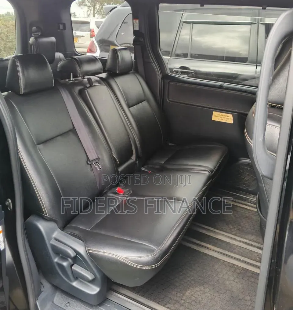 Toyota Esquire 2018 Black