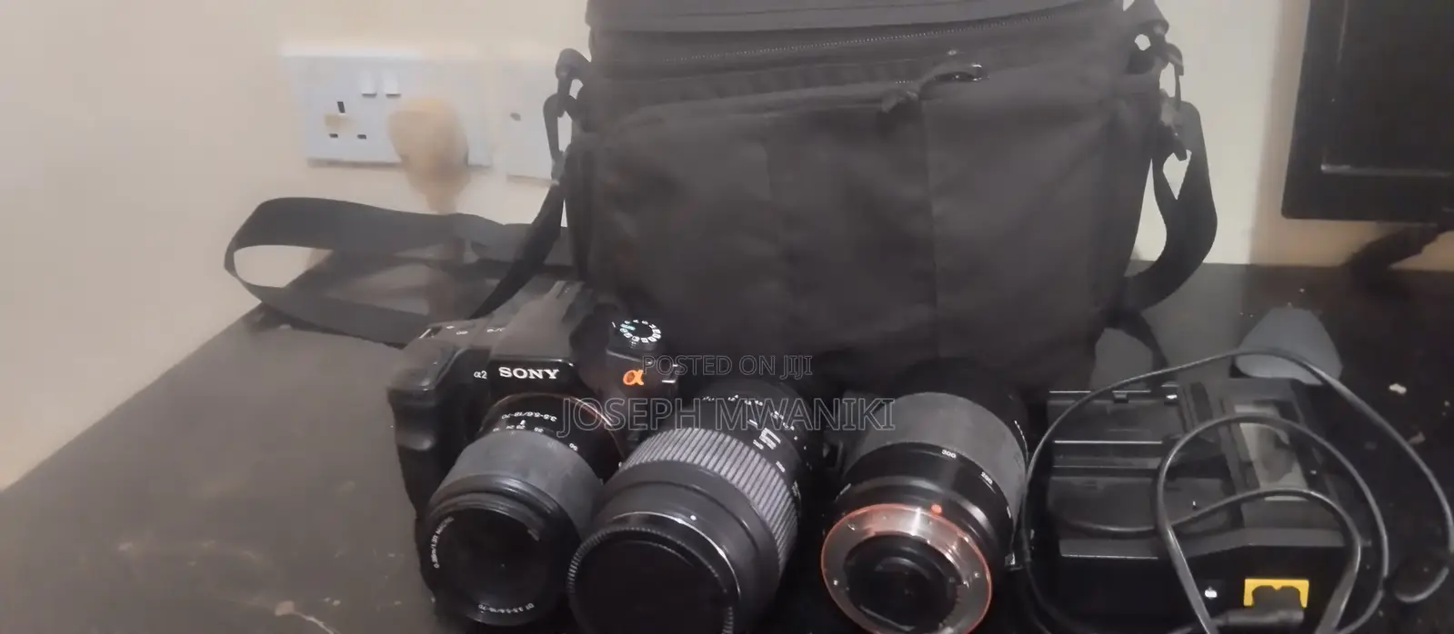Sony Alpha A200 (DSLR-A200)