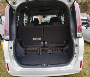 Toyota Esquire 2019 White
