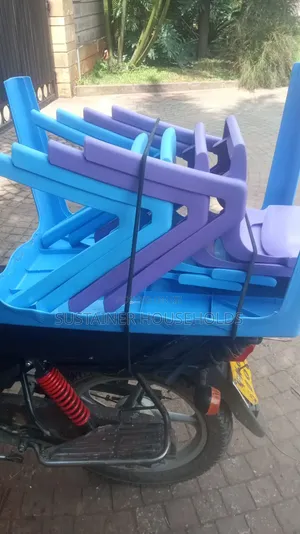 4 Chairs and 1 Table Plastic Chairs and Table