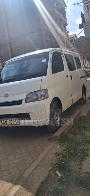 Toyota TownAce 2012 White
