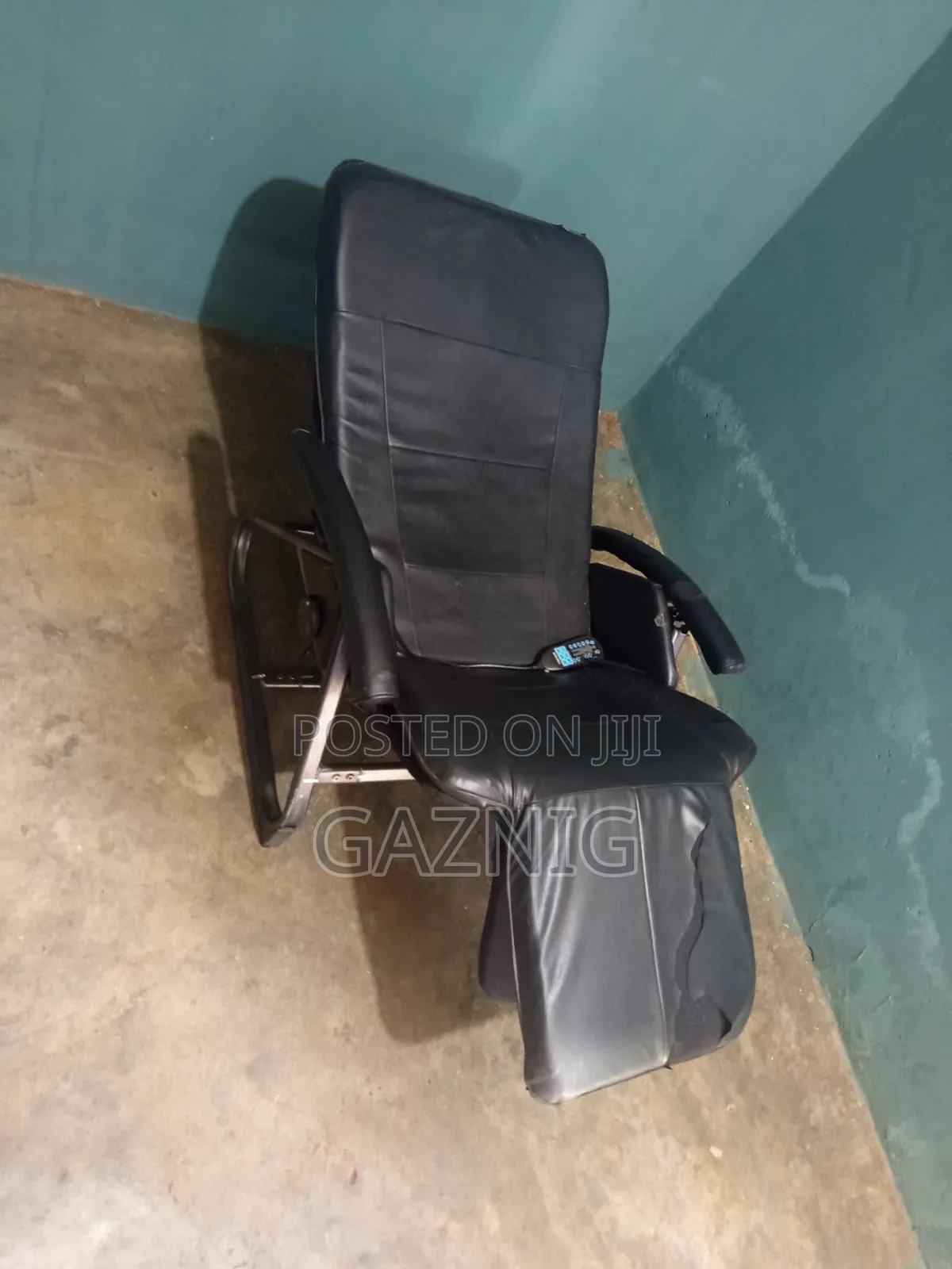Homemedics Reclining Massage Chair