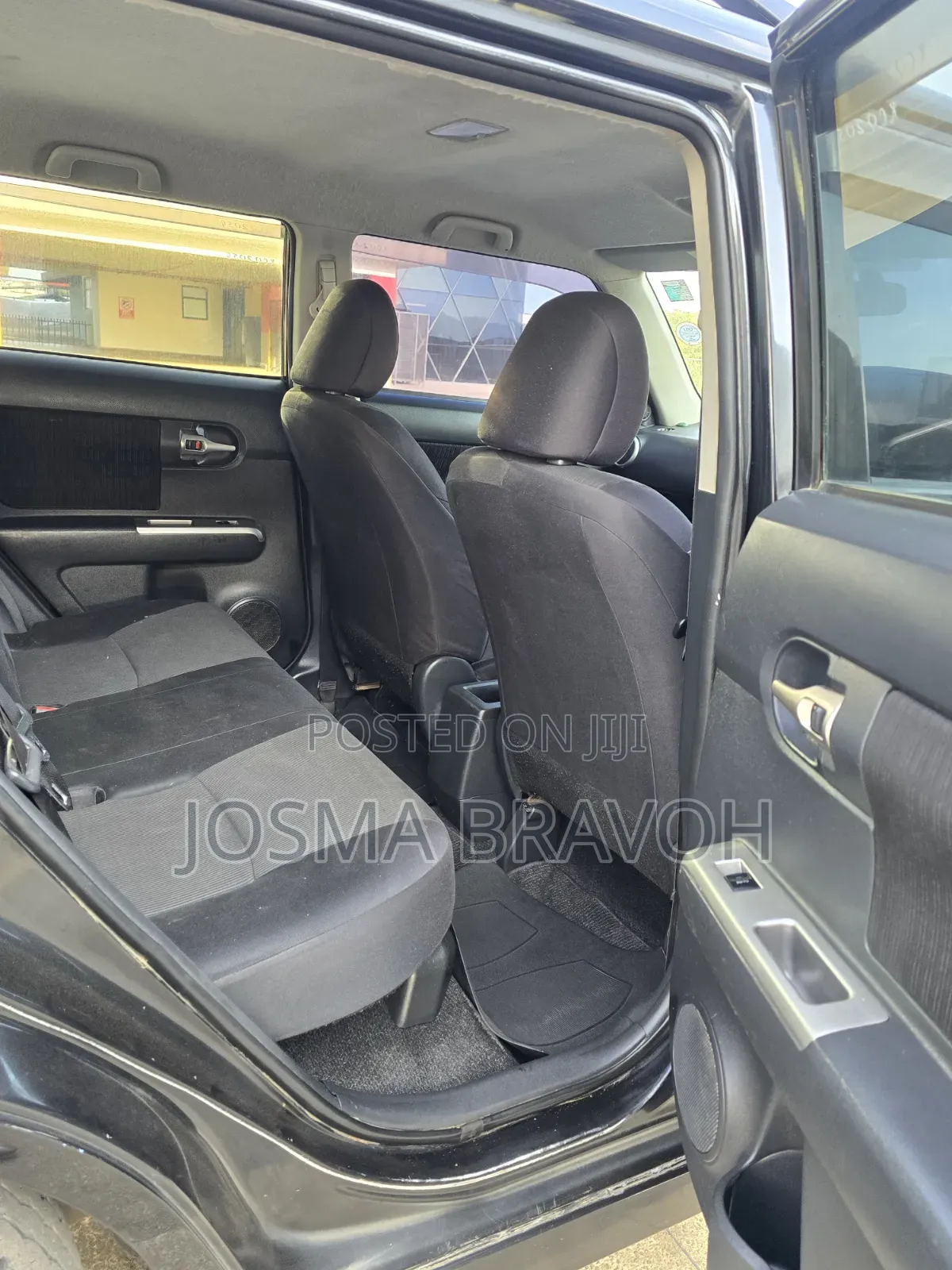 Toyota Rumion 1.5 FWD 2023 Black