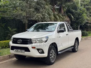 Toyota Hilux 2017 White