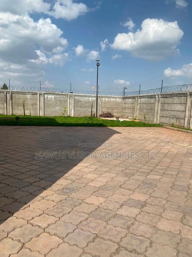 5bdrm Mansion in Bypass, Ruai for rent - thumbnail 3