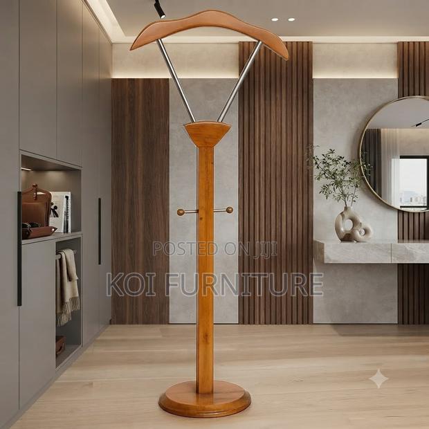 Hangers; Modern Mahogany Finish Style Executive Coat Hanger - thumbnail 5