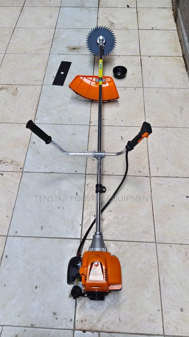 4 Sroke Brush Cutter - main view