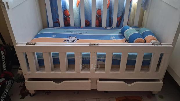 Convertible Baby Bed With Mattress - thumbnail 2