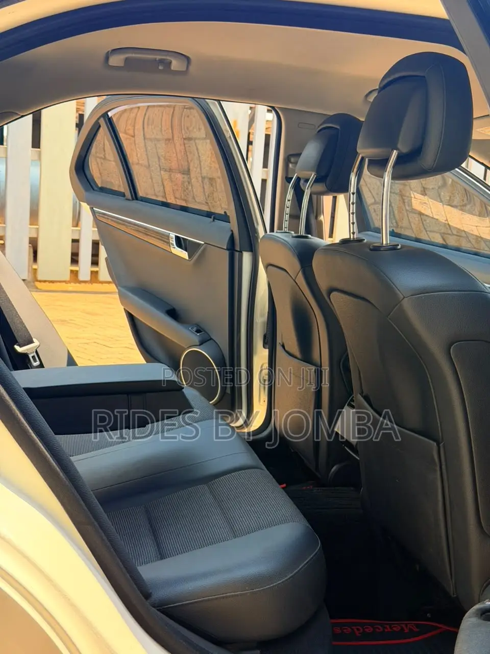 Mercedes-Benz C200 2009 White