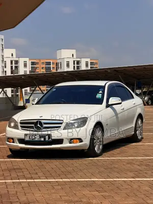 Mercedes-Benz C200 2009 White