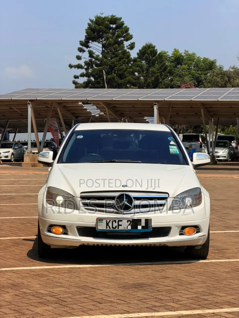 Mercedes-Benz C200 2009 White