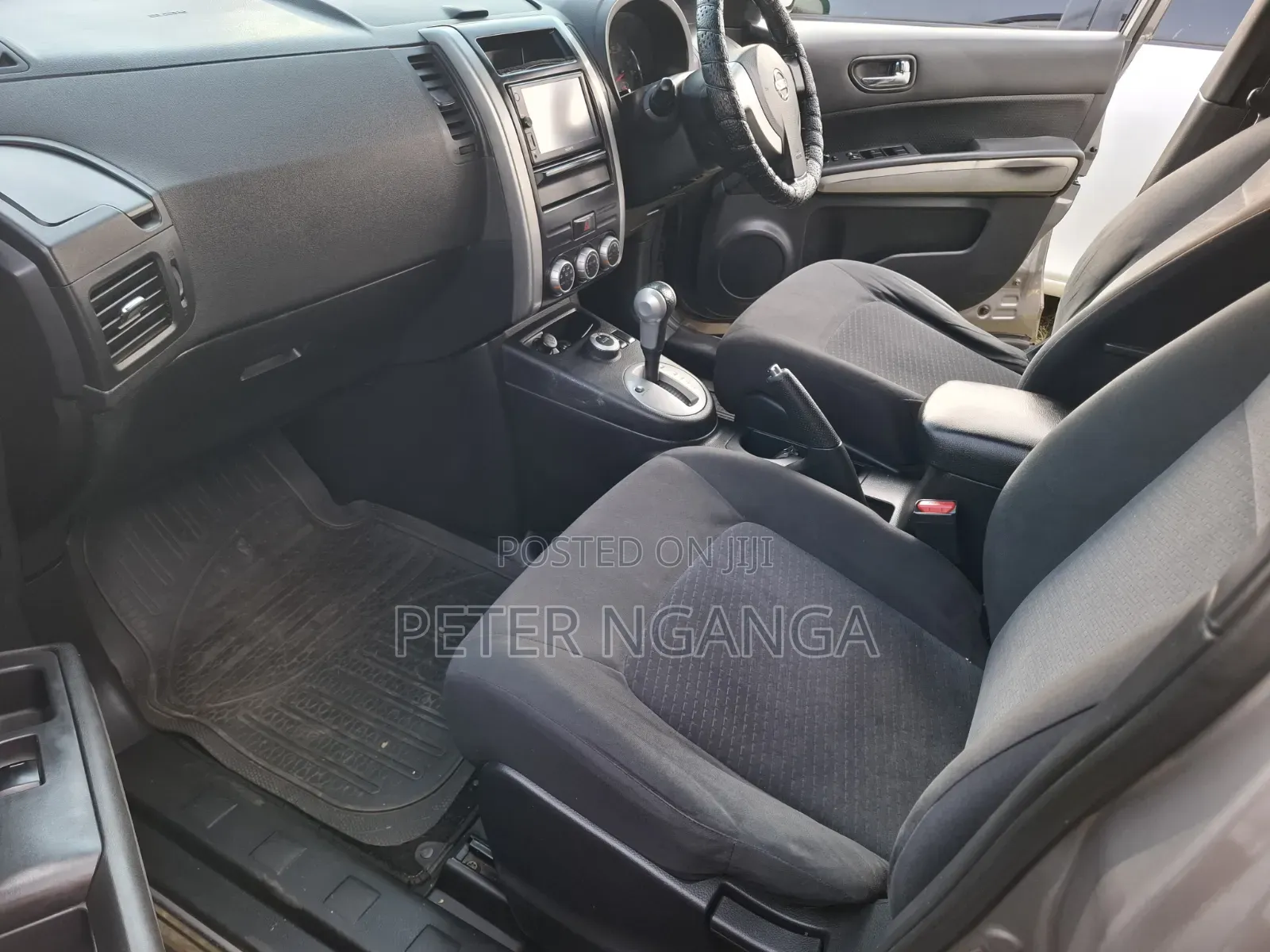 Nissan X-Trail 2012 Gray