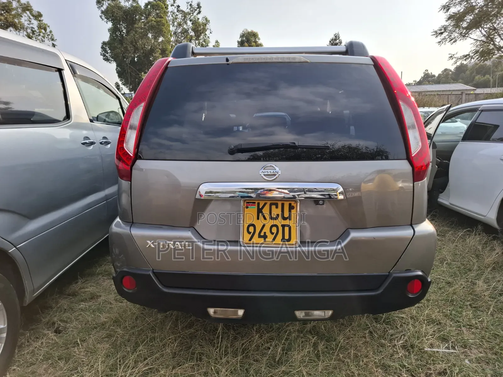 Nissan X-Trail 2012 Gray