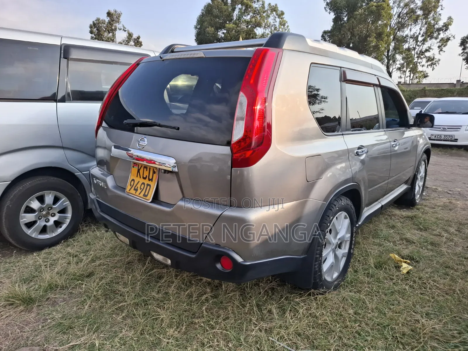 Nissan X-Trail 2012 Gray