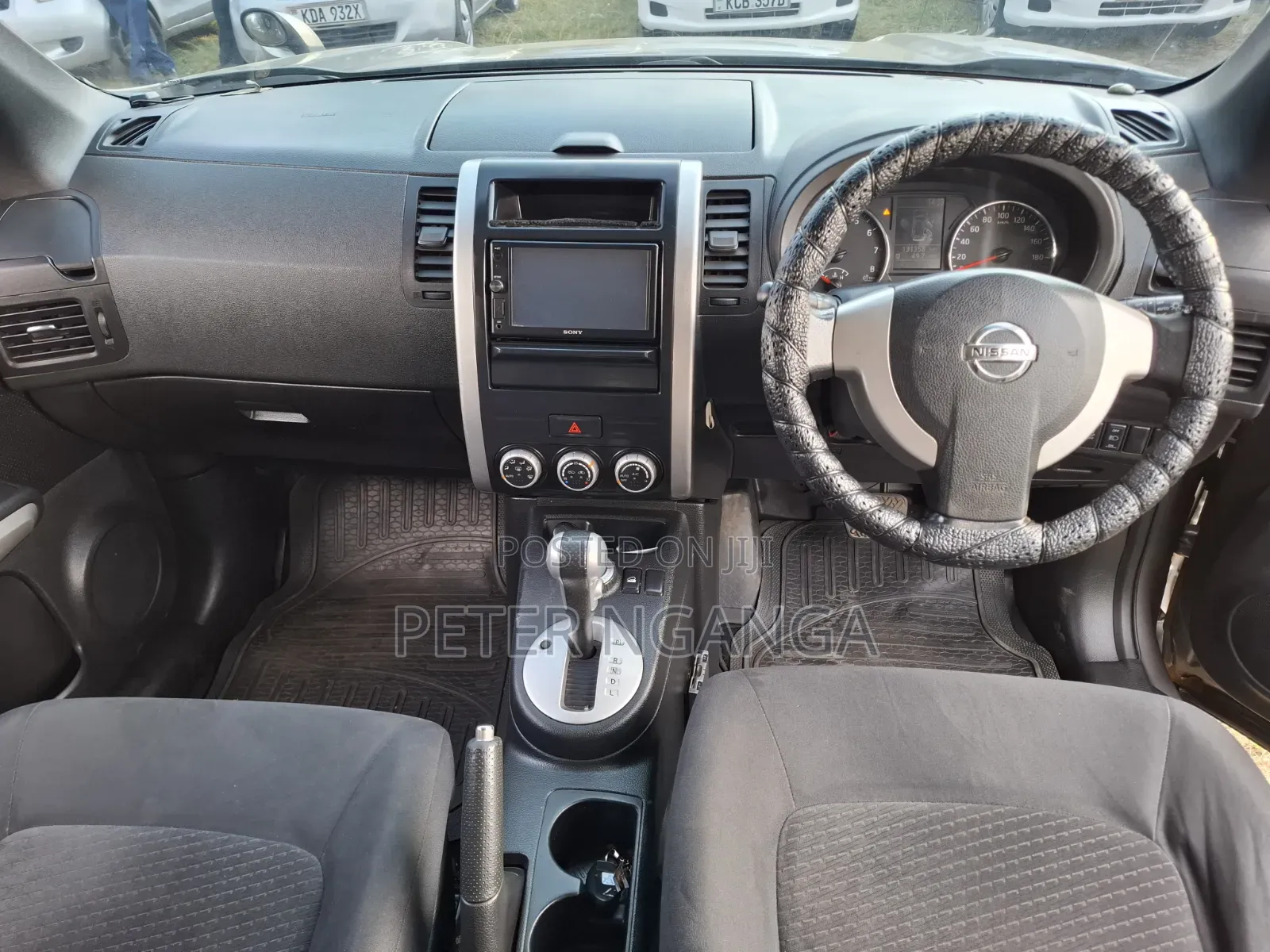 Nissan X-Trail 2012 Gray