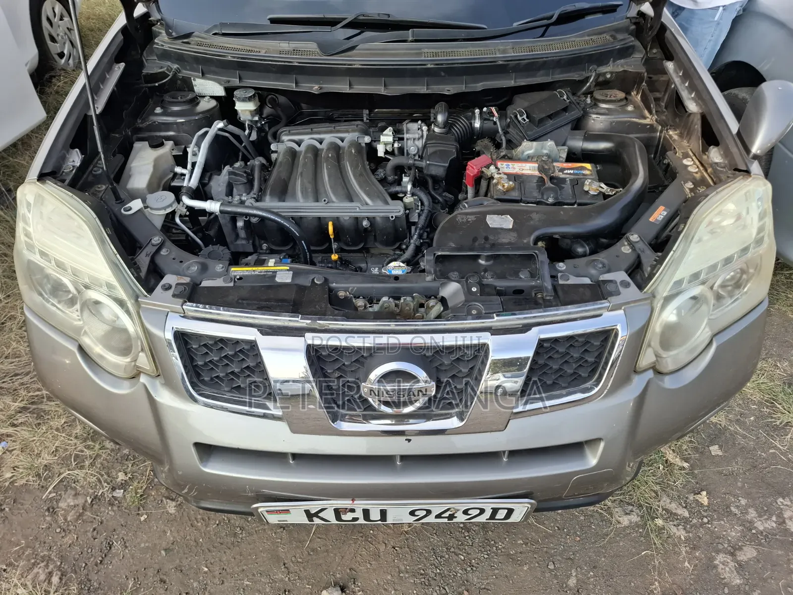 Nissan X-Trail 2012 Gray