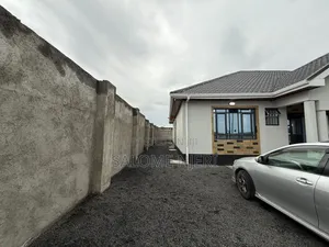 4bdrm House in Mzee Wanyama for sale