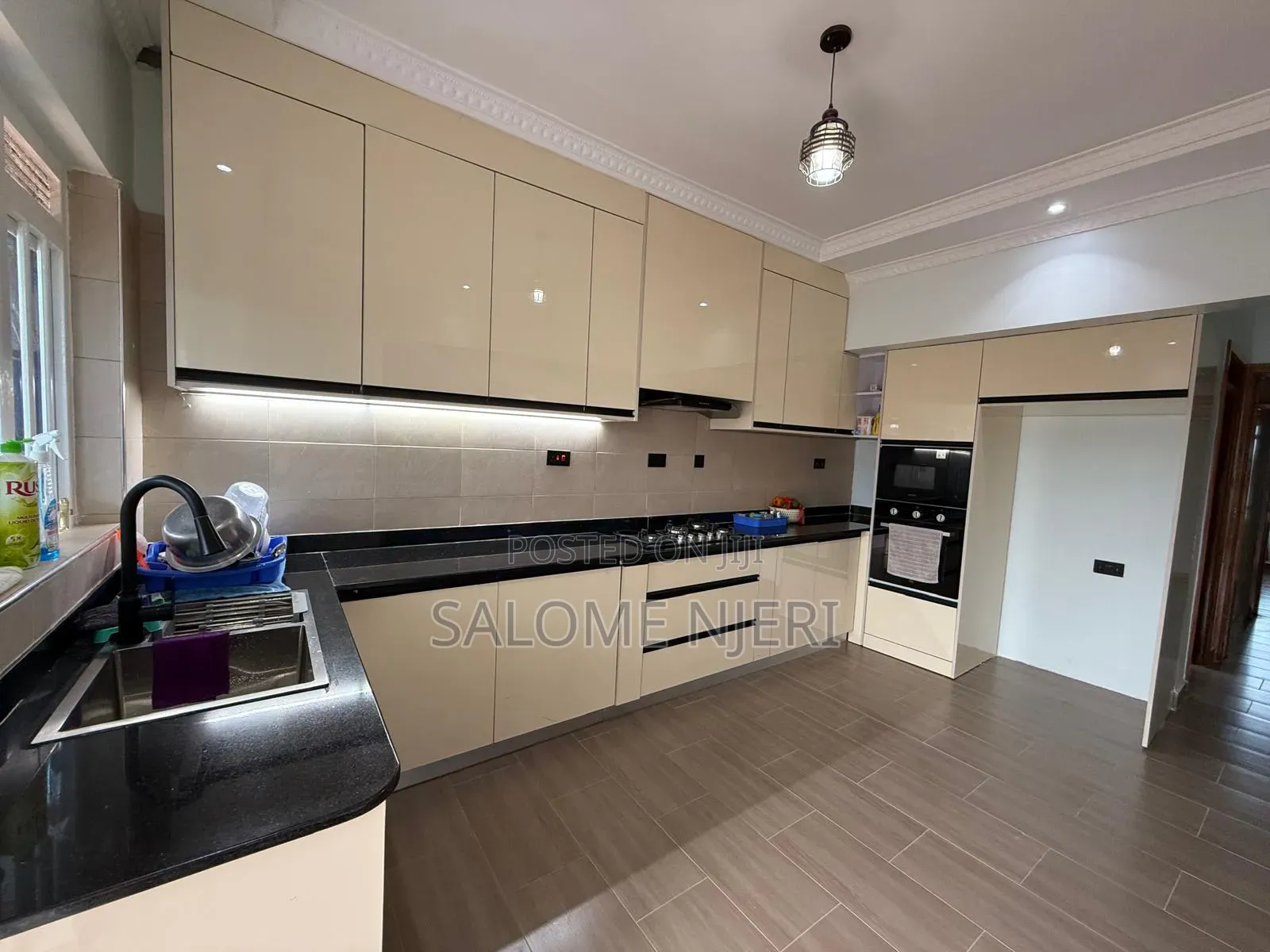 4bdrm House in Mzee Wanyama for sale