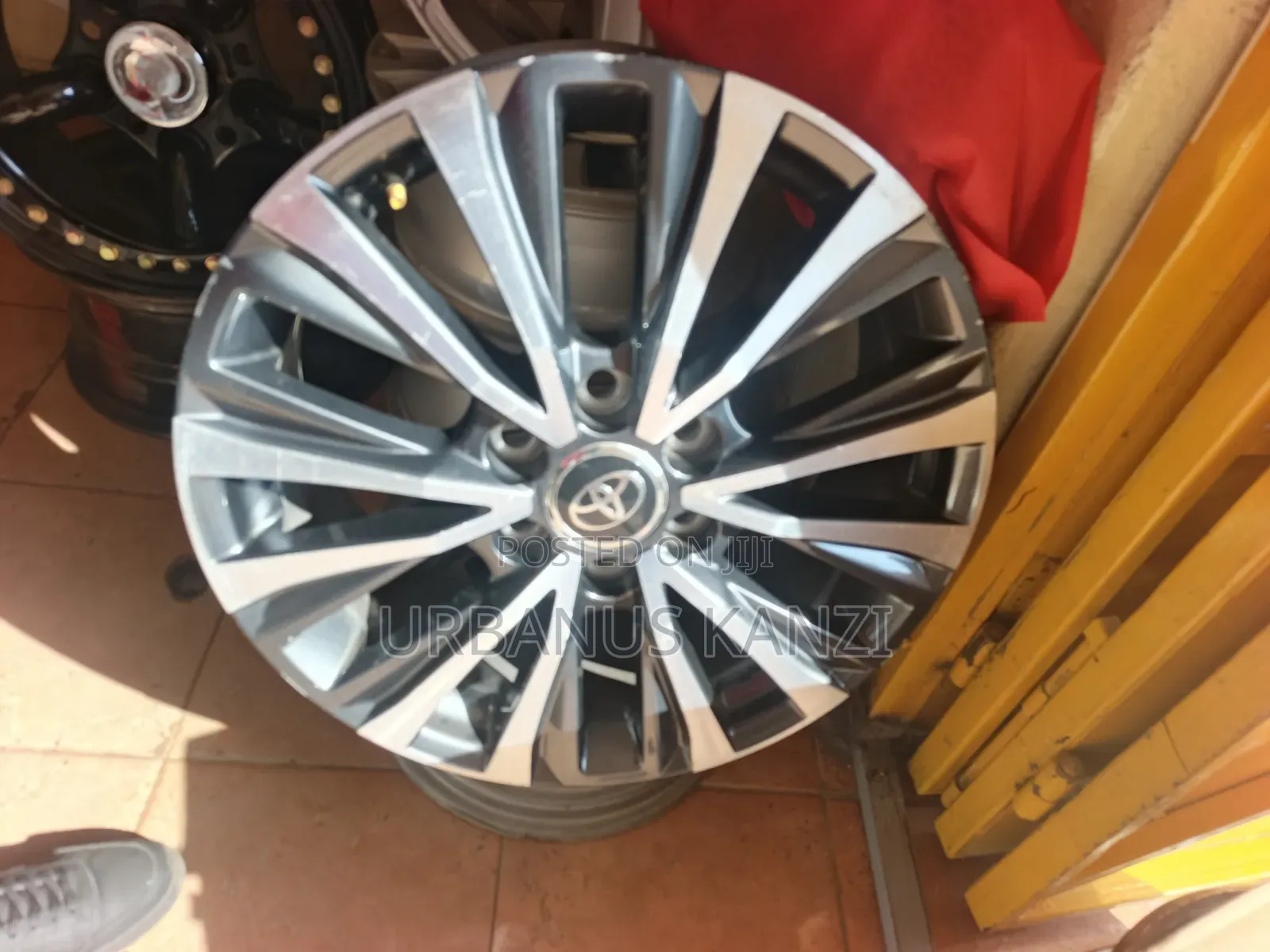 Gx470 Lexus 20 Inch Alloy Wheels
