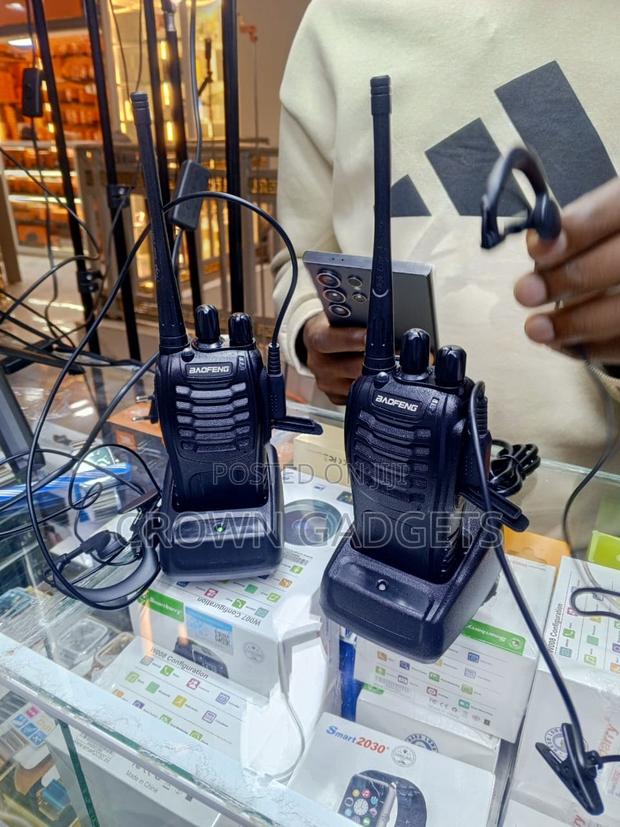 Baofeng BF-888S Rechargeable Walkie Talkie With Charger - thumbnail 2