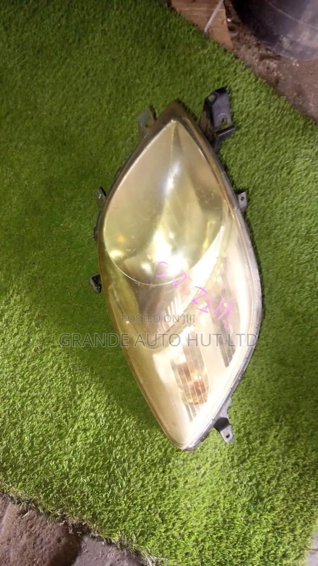 Toyota Vitz 06 Headlights
