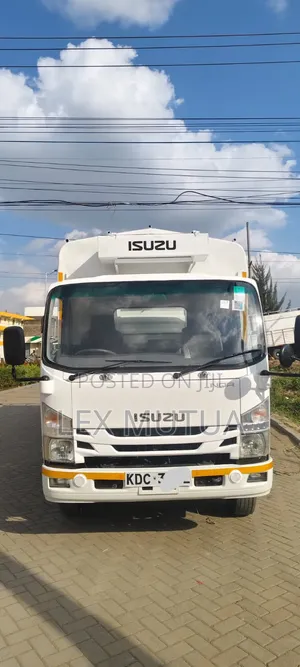 Isuzu NQR Truck