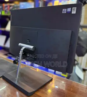Desktop Computer Lenovo 8GB Intel Core i5 SSD 256GB