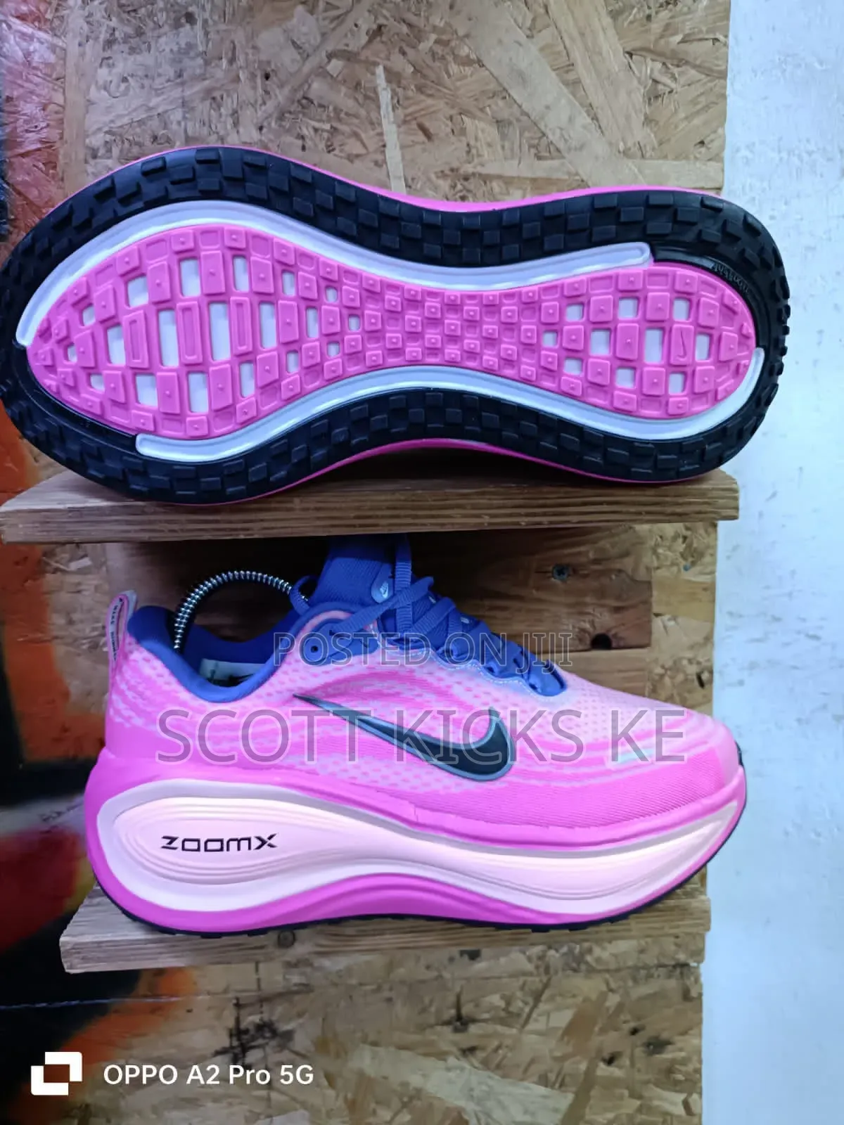 Nike Women's Vomero Plus