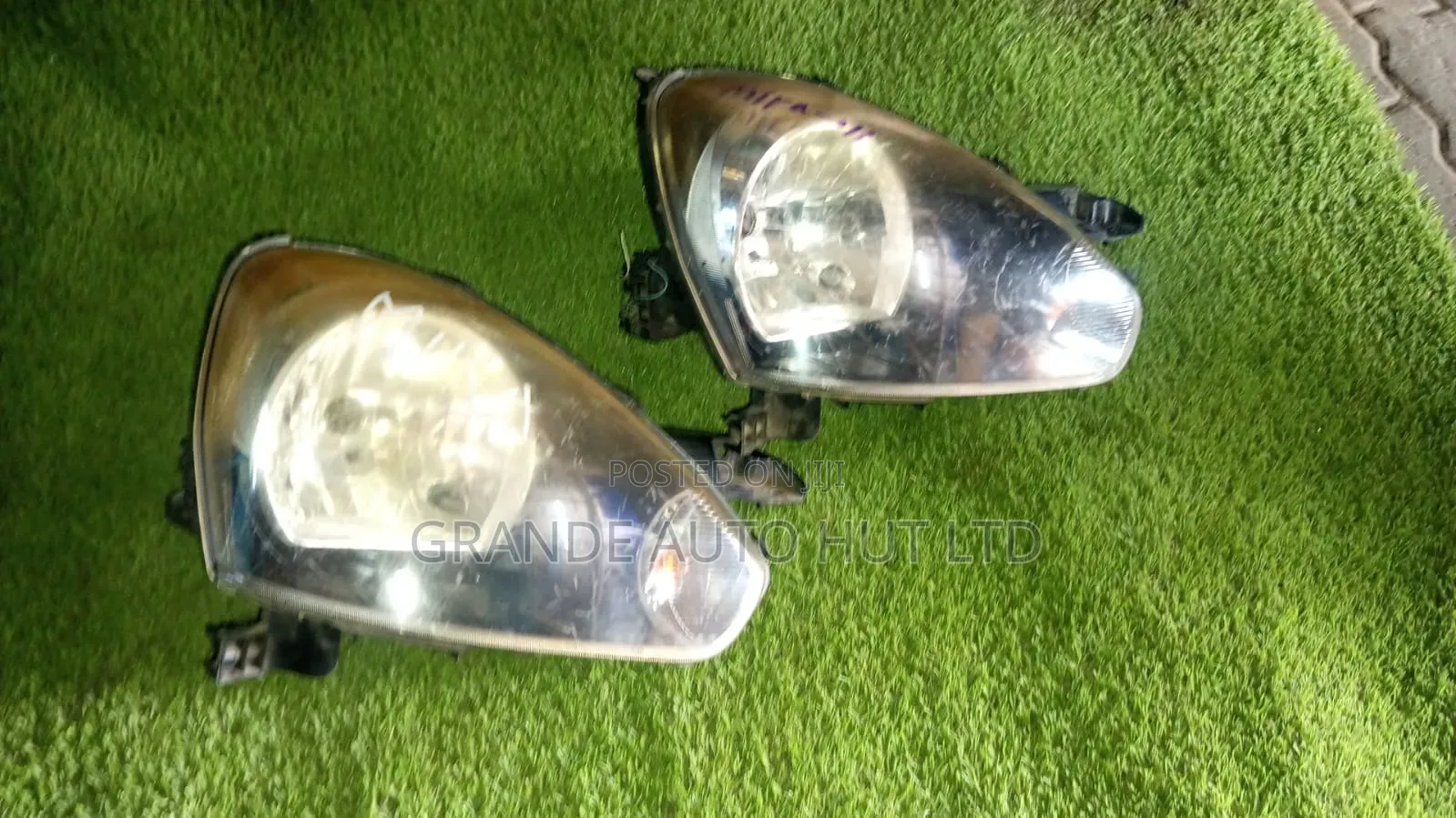 Daihatsu Mira Headlights