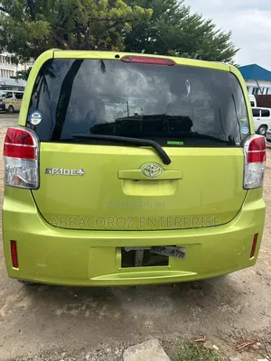 Toyota Spade 2019 Green
