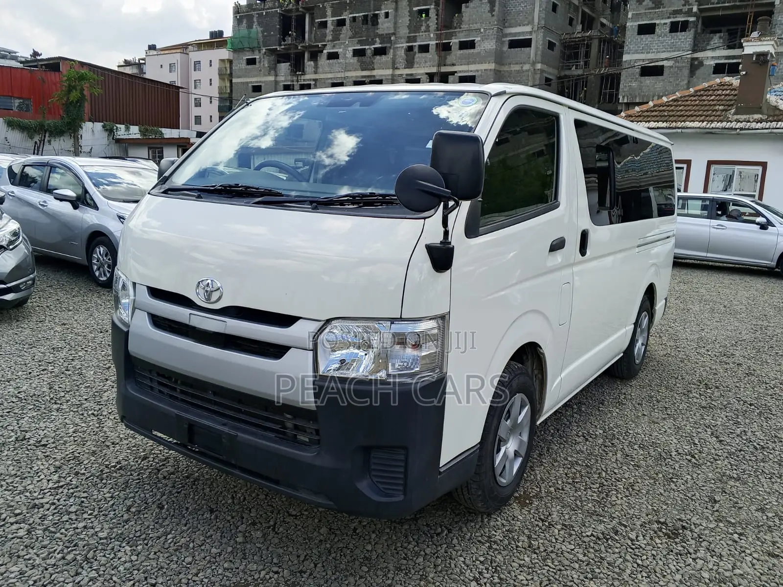 Toyota HiAce 2019 White