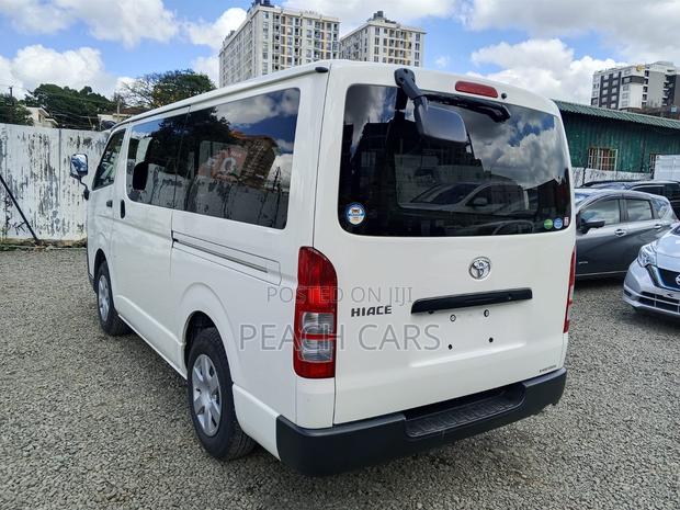 Toyota HiAce 2019 White - thumbnail 5