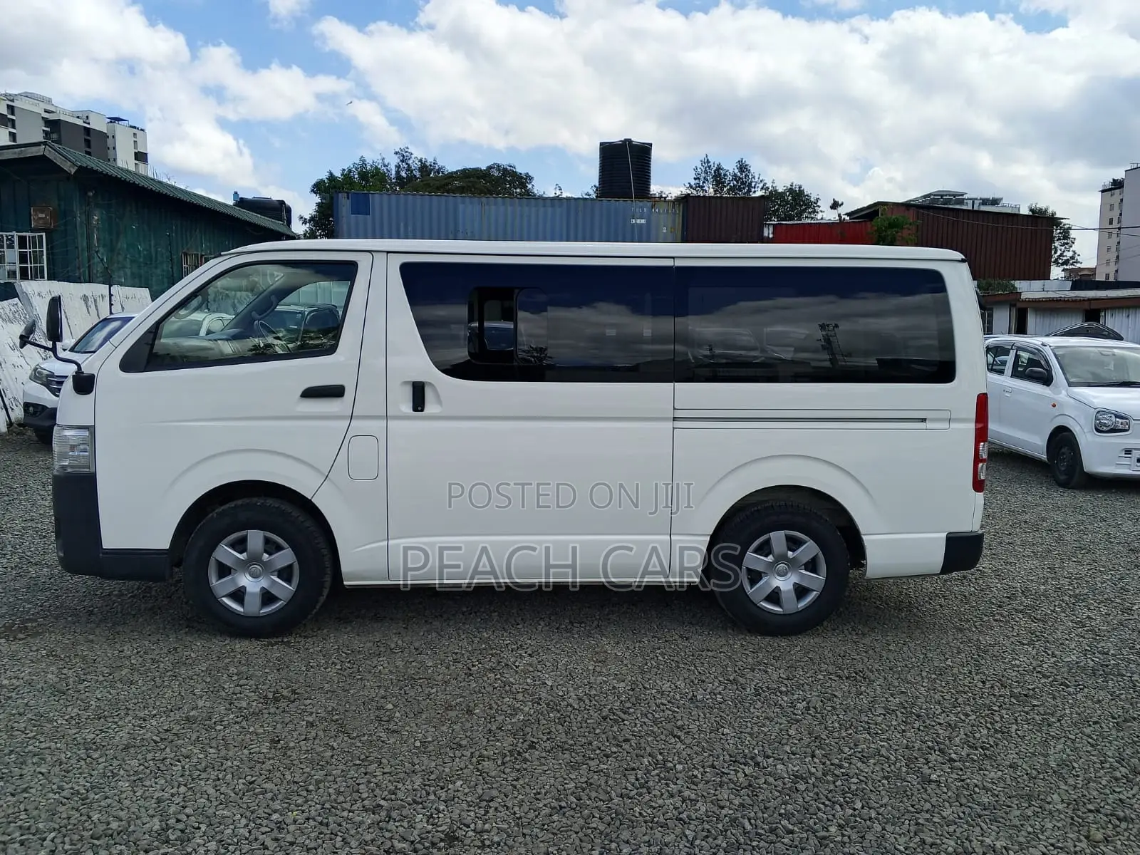 Toyota HiAce 2019 White