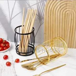 Metal Cutlery Holder Organizer_car