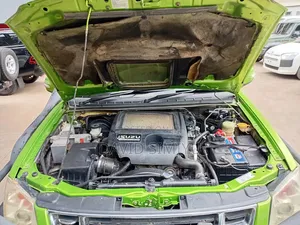 Isuzu D-MAX 2026 Green