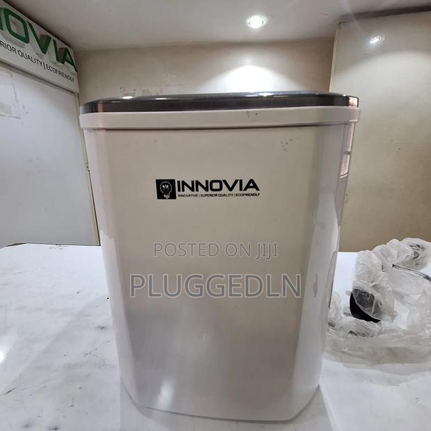 Innovia 12 KGS Ice Maker