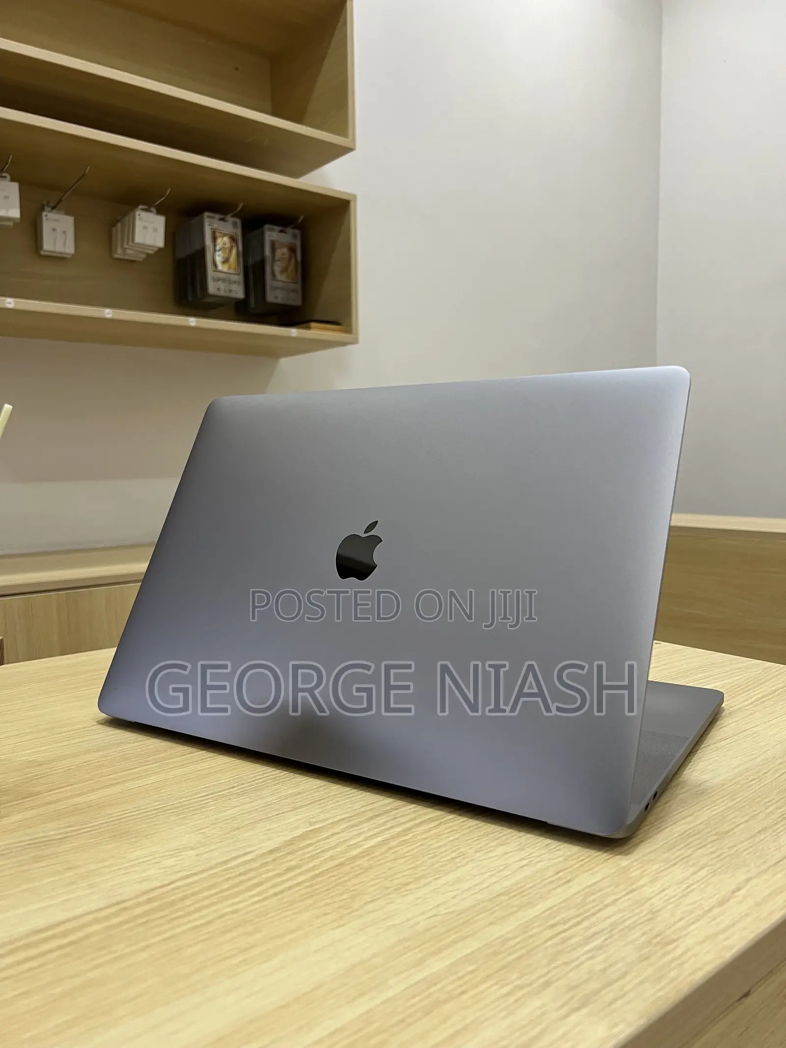 Laptop Apple MacBook Pro 2019 16GB Intel Core i9 SSD 512GB