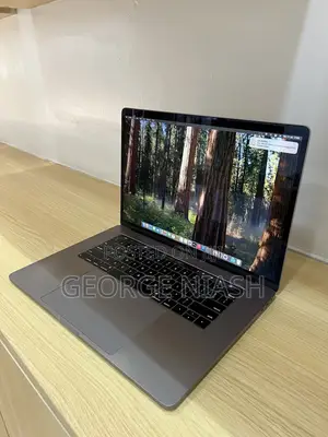 Laptop Apple MacBook Pro 2019 16GB Intel Core i9 SSD 512GB