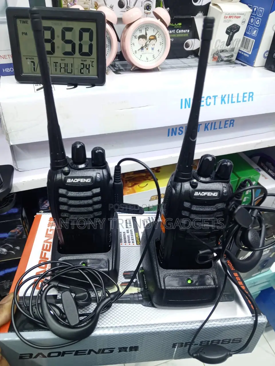 Baofeng BF-888S UHF Walkie Talkie With Belt Clip Charger