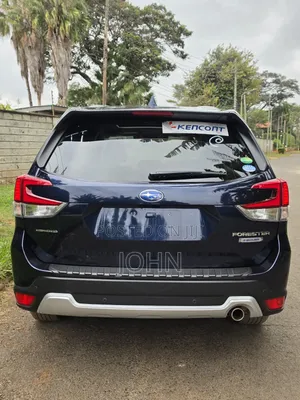 Subaru Forester Premium AWD 2019 Blue