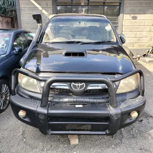 Toyota Hilux 2006 Black